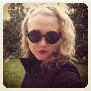 Funky round sunglasses